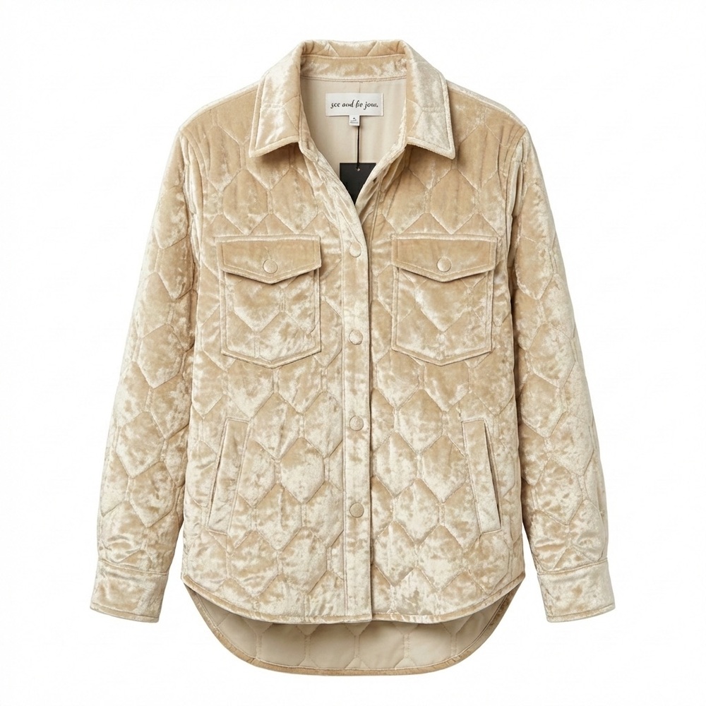 See And Be Seen $78 NWT Quilted Velvet Shacket Cream Small P2P 22-23” pockets!